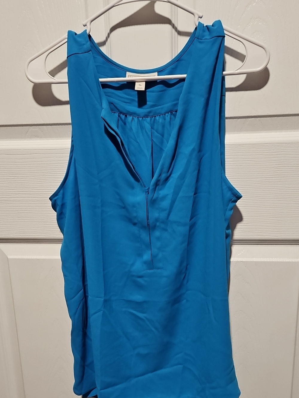 Dana Buchman Bright Blue Sleeveless V-Neck Top